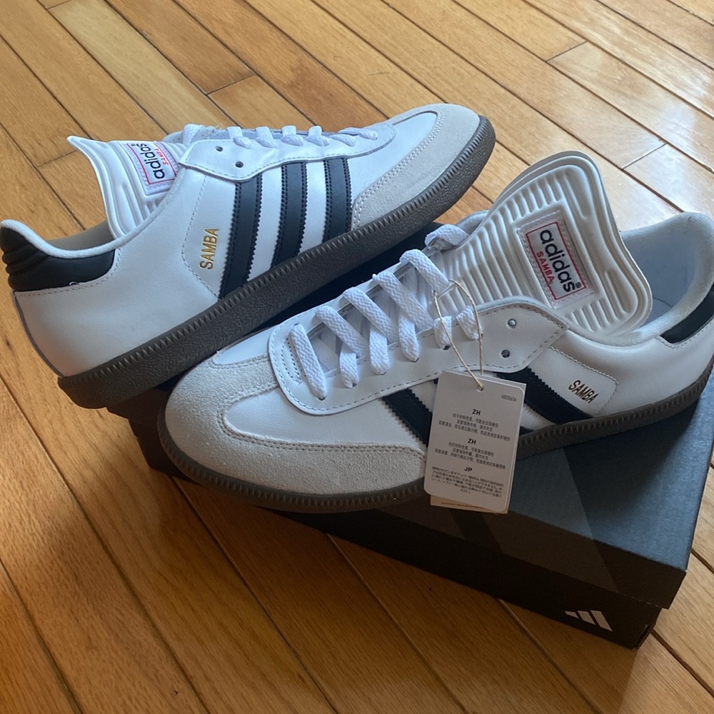 💜Sold💜Adidas samba Classic - Picture 1 of 3